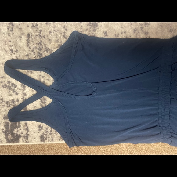 AVIA - Picture 2 of 2